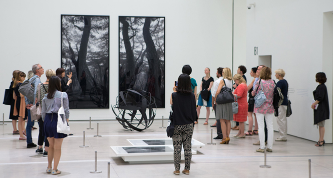 ▲Presented to the Netherlands’Mondriaan Foundation by KAMS as part of the 2013 Project VIA, the Orientation Trip was executed in 2014. In line with Korea’s Biennale Season, participants toured the facilities of various visual art-organizations,including both privateand nationalinstitutes,alternative spaces,and residential programs.