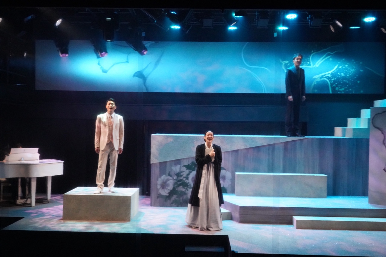 뮤지컬〈나와 나타샤와 흰 당나귀〉일본 공연 @Eri Iwata (제공: 아틀라스)